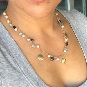 14K YG SHELL necklace pearls & blue tone gemstones